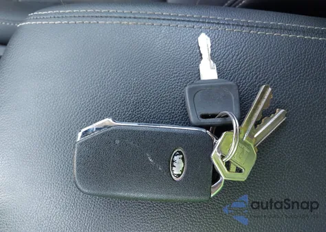 2021 Kia Sportage Ex z USA, uszkodzony, nr VIN KNDPNCAC9M7896788